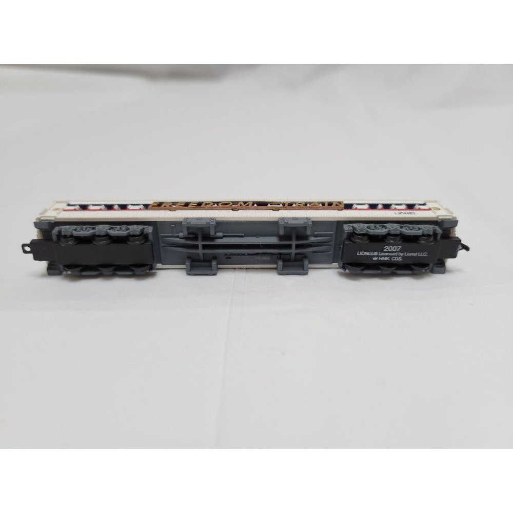 2007 Hallmark Keepsake Ornament Lionel Freedom Train Sleeper QXI2009 - Picture 7 of 10